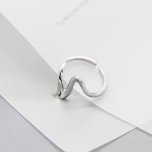 *NEW Gold/Sterling Silver Wave Adjustable Ring